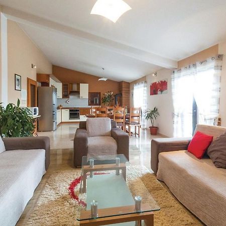 Mediterranean Stylish Villa With Pool In Kastel Stari Каштела Екстер'єр фото